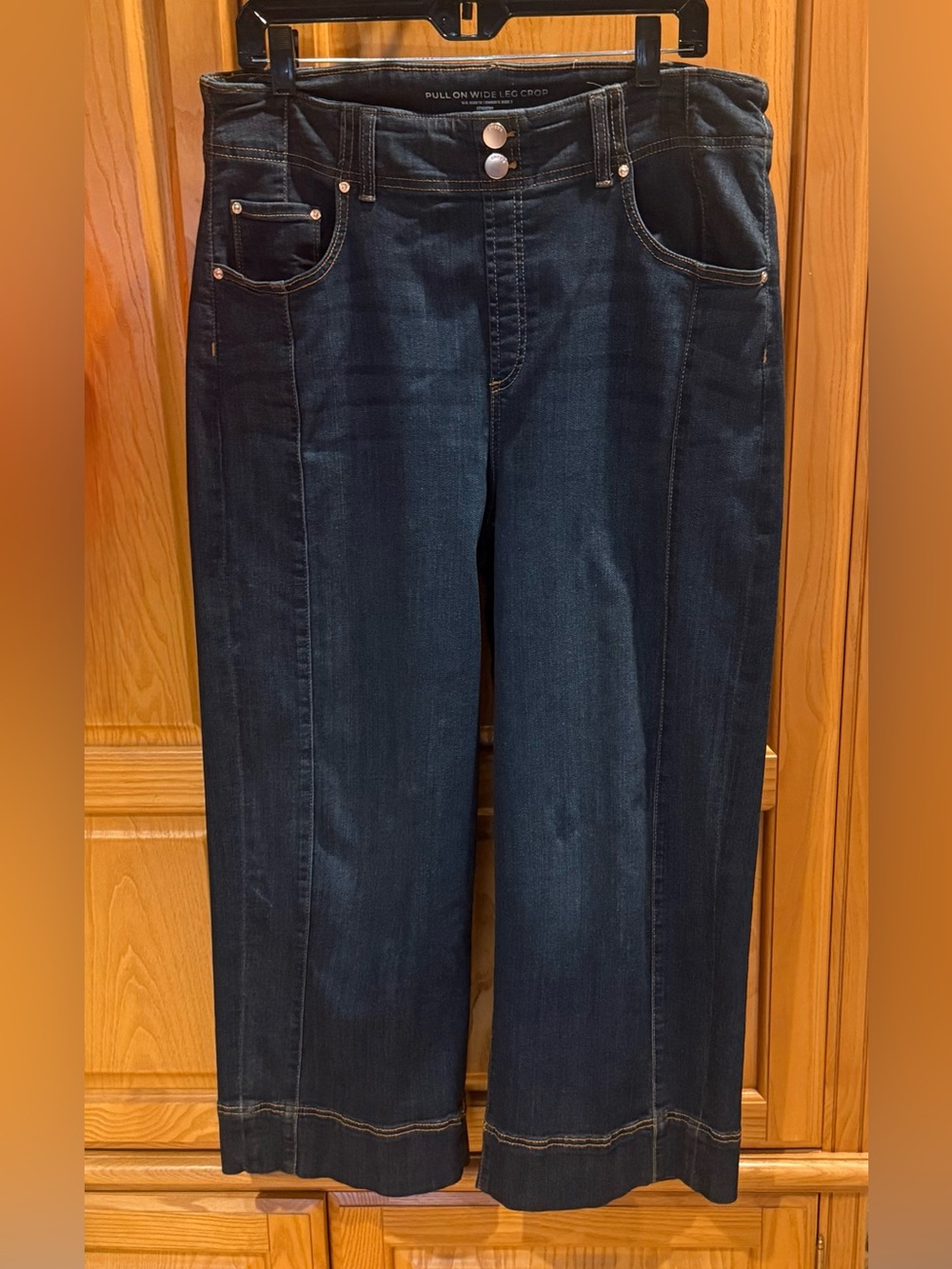 Chico’s Pull On Wide Leg Crop Jeans Dark Wash Stretch Denim Size 2/ US 12